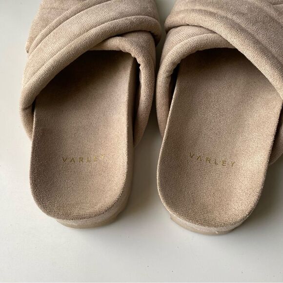 Varley Ronley quilted slides size 7 plush soft - Picture 3 of 6